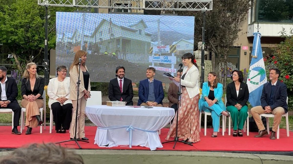 Saloniti, funcionarios y concejales asumieron sus cargos para el período 2023-2027