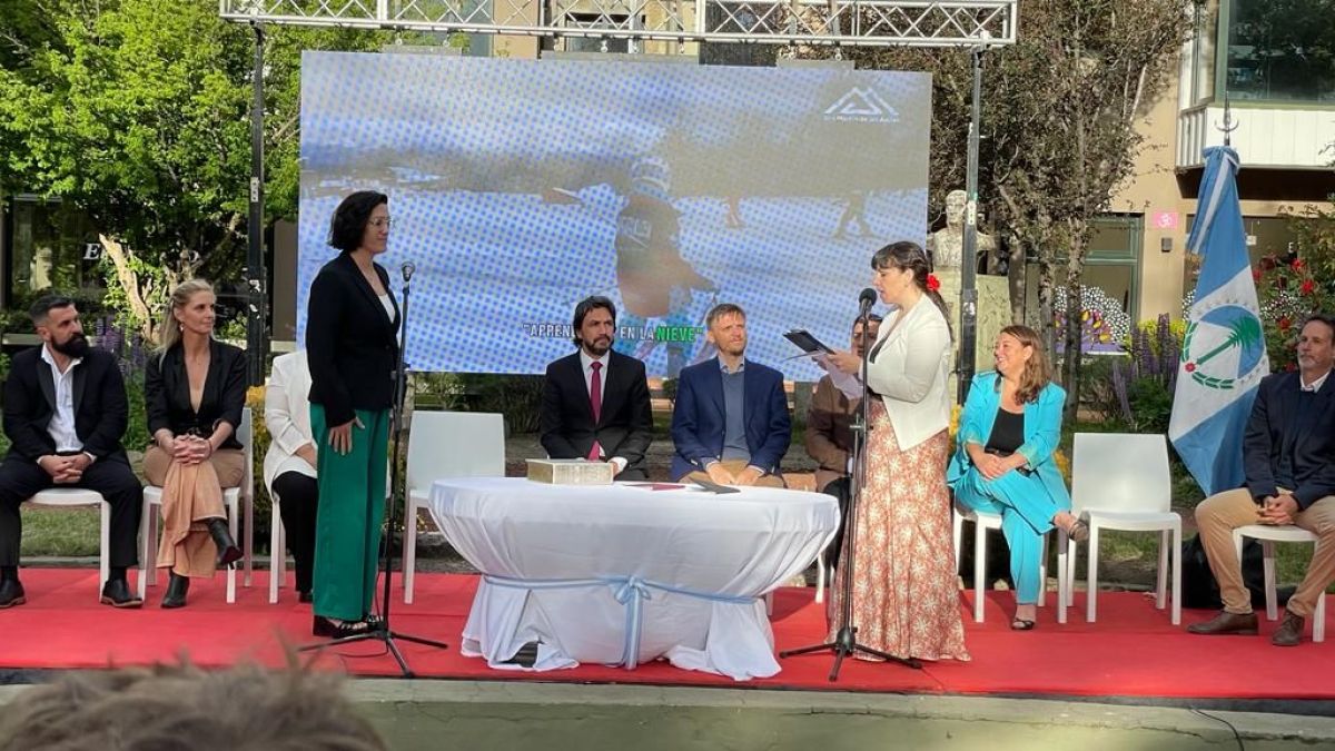 Saloniti, funcionarios y concejales asumieron sus cargos para el período 2023-2027