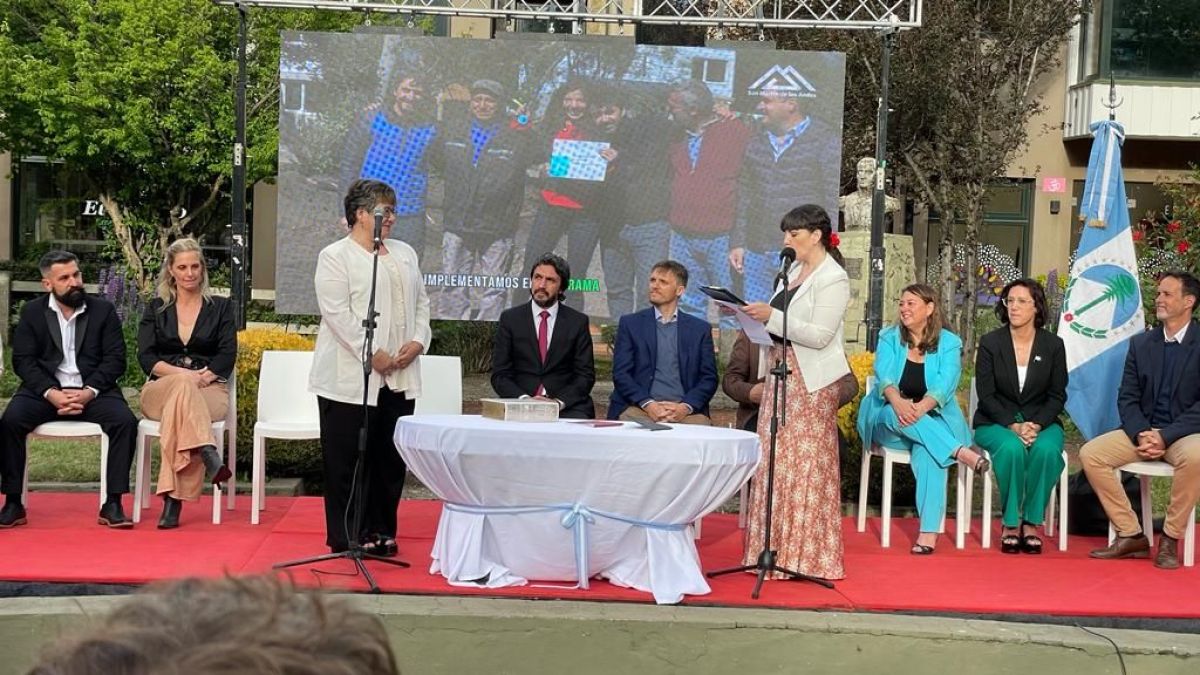 Saloniti, funcionarios y concejales asumieron sus cargos para el período 2023-2027