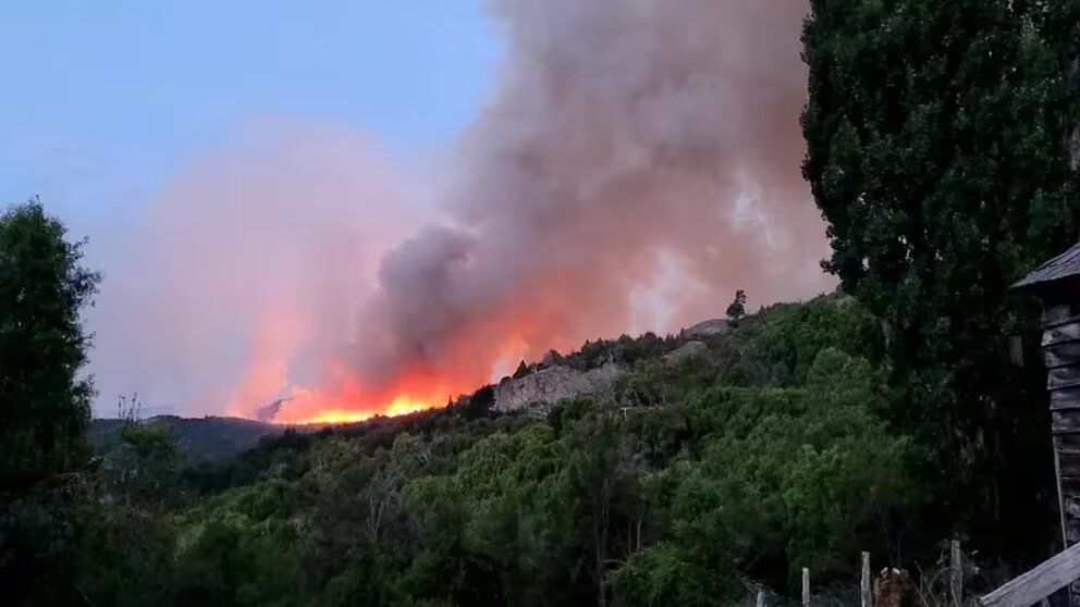 Incendio forestal en Los Alerces ya consumió 600 hectáreas