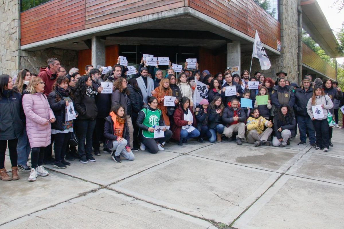 El Intendente y concejales se solidarizaron con los trabajadores despedidos