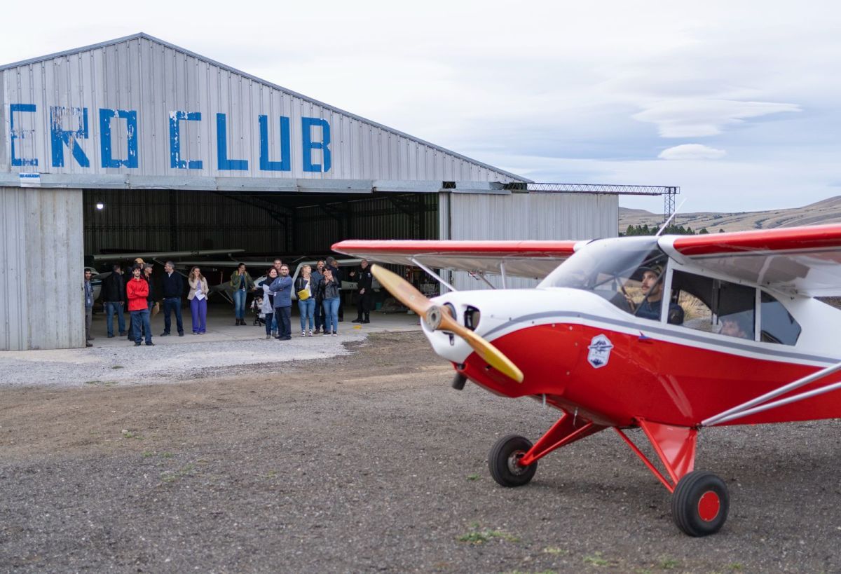 El Aero Club de los Andes presentó su reparado avión escuela y vuelven las clases de vuelo