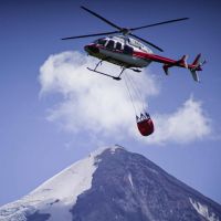 Parte 11 de febrero 19hs:  se llegó con 2 motobombas a la cumbre de la cola para enfriar y afianzar parte del sector