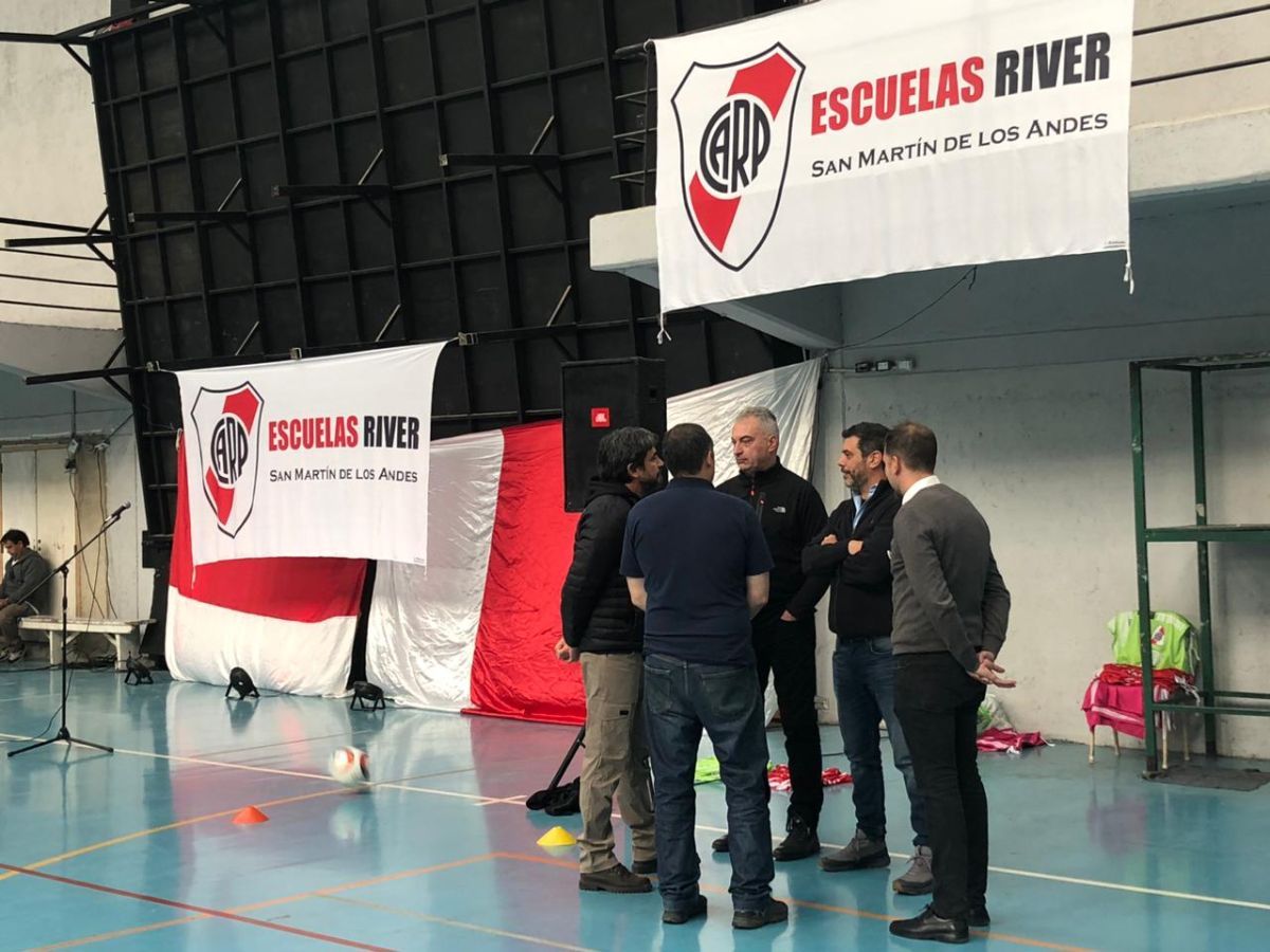 River inauguró su escuela de fútbol en San Martín de los Andes