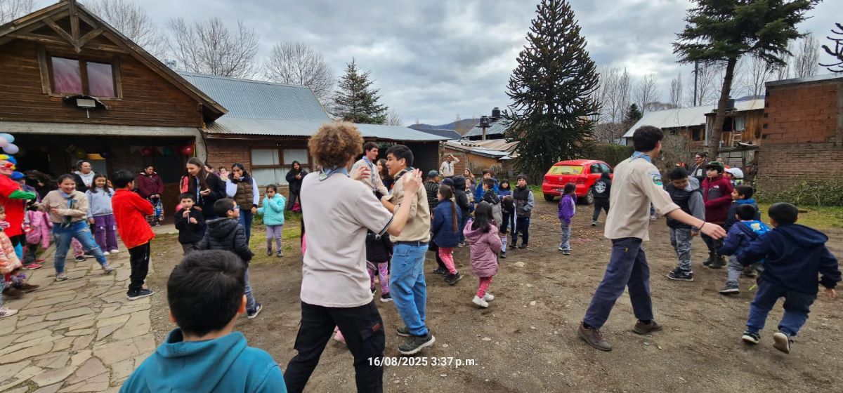 El Arenal celebró a lo grande el Día del Niño con juegos, teatro y regalos