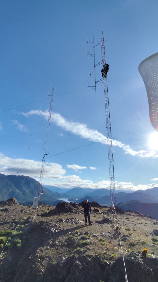 Bomberos de Meliquina refuerzan su red de comunicaciones para la temporada de incendios