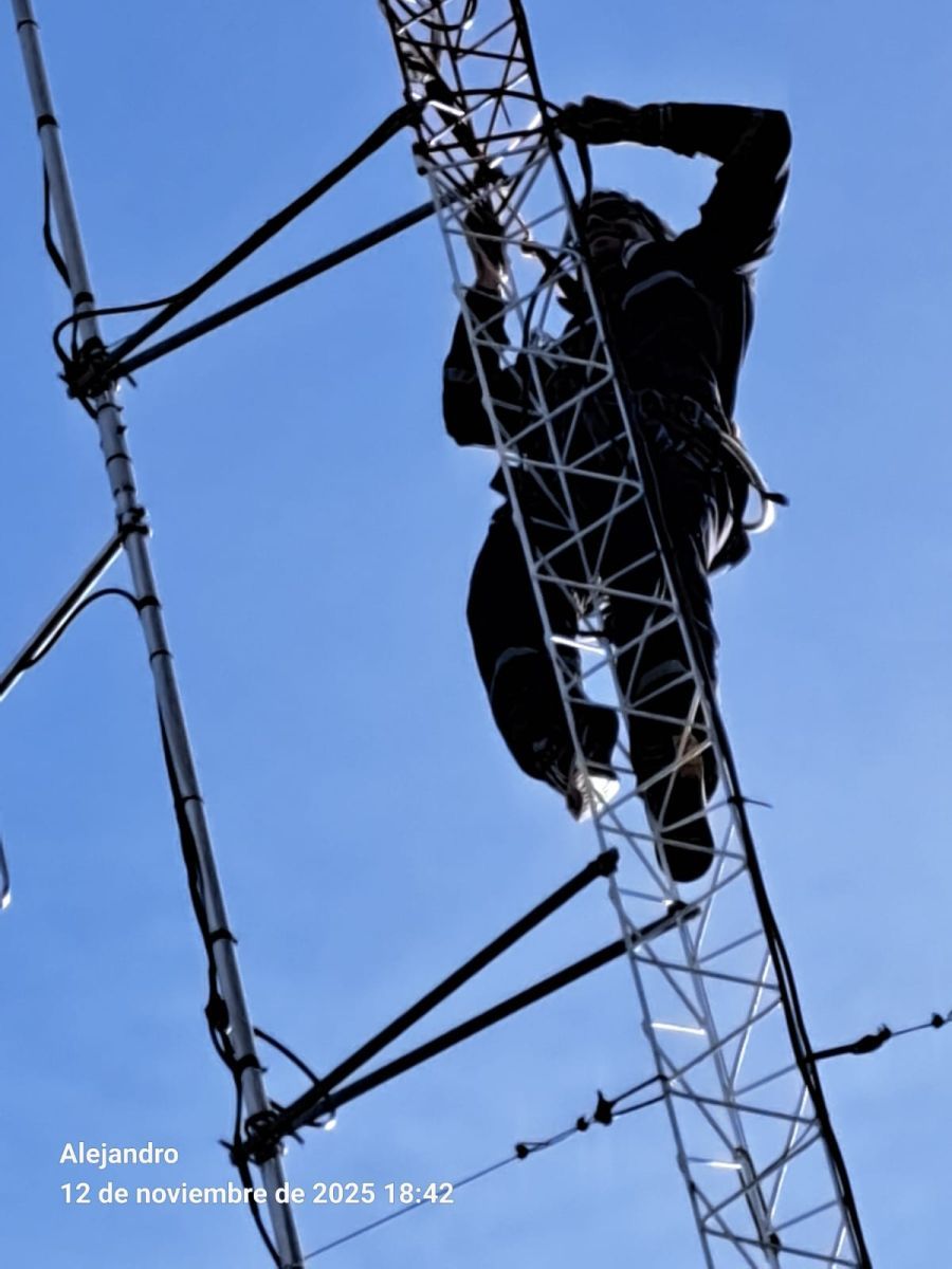 Bomberos de Meliquina refuerzan su red de comunicaciones para la temporada de incendios