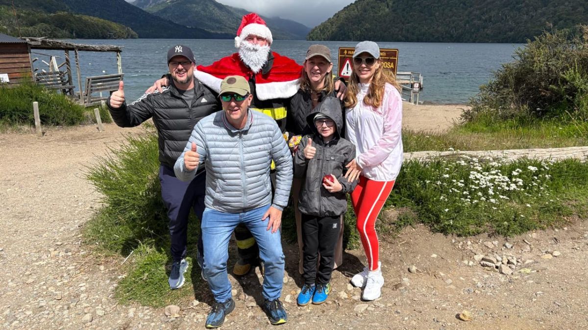 Papá Noel recorrió Meliquina, Lago Hermoso y Río Hermoso junto a los Bomberos