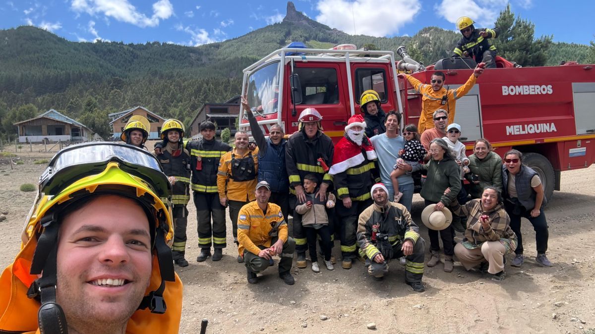 Papá Noel recorrió Meliquina, Lago Hermoso y Río Hermoso junto a los Bomberos