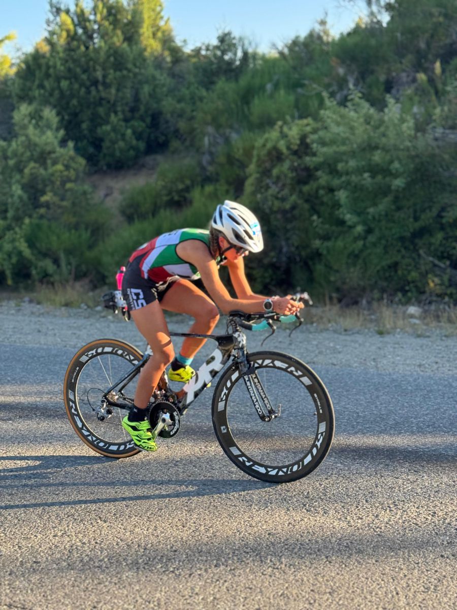 Maia Coletto se quedó con la general del triatlón "Escape a Isla Huemul" en Bariloche