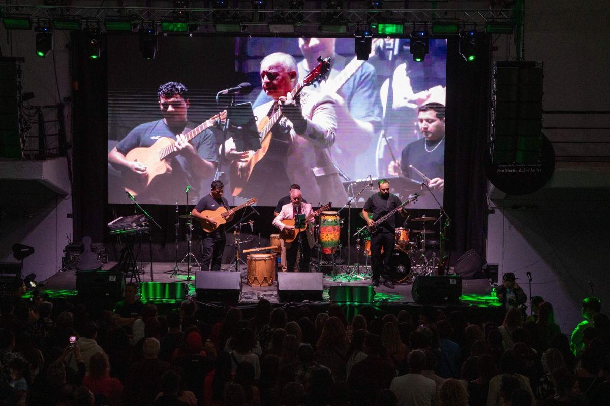 Los Totora hicieron bailar a San Martín de los Andes