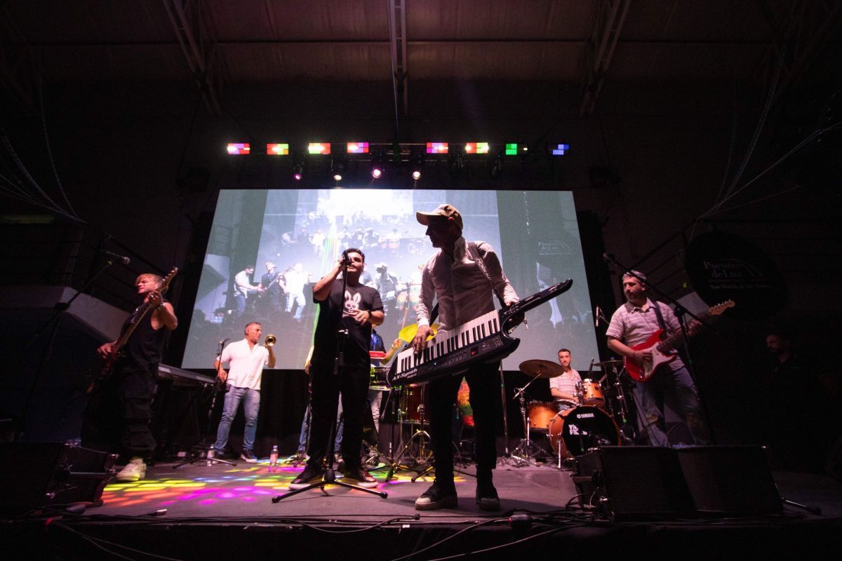 Los Totora hicieron bailar a San Martín de los Andes