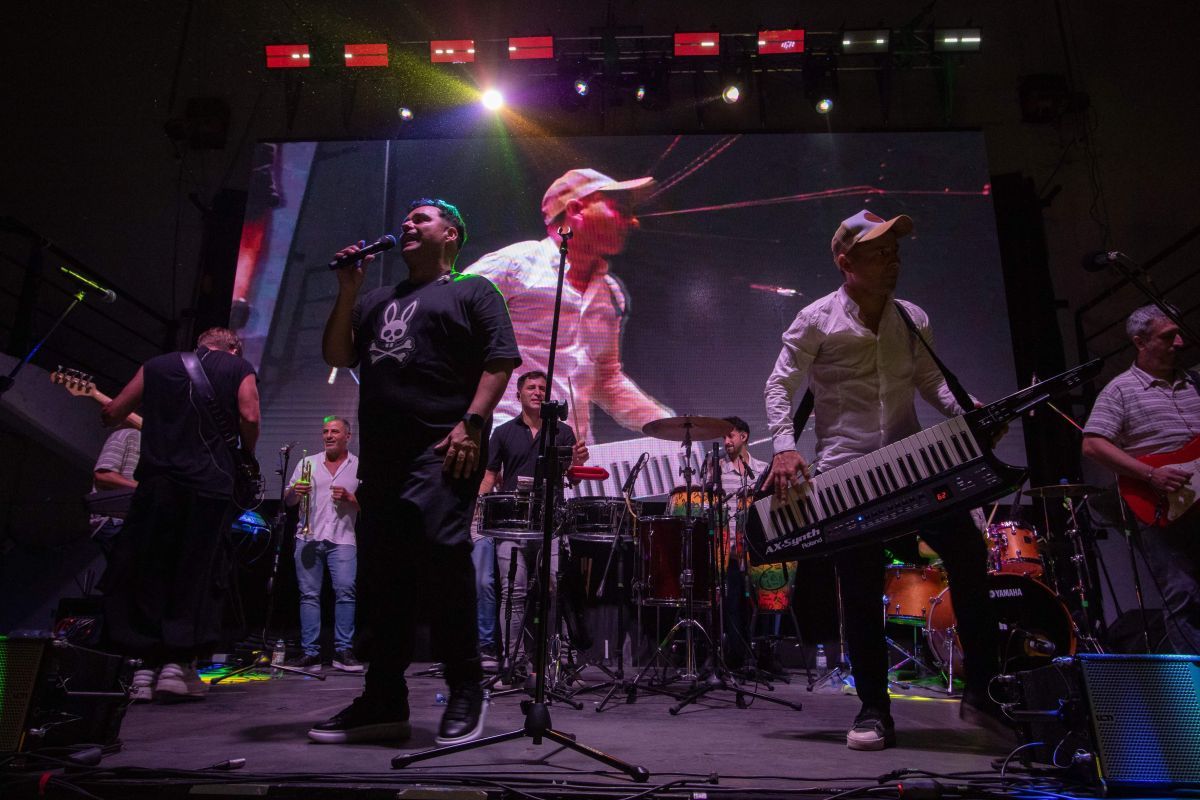 Los Totora hicieron bailar a San Martín de los Andes