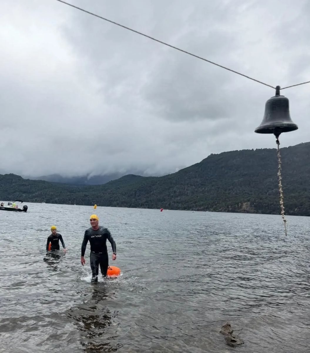 Se cumplió la 39° edición del Cruce a Nado del Lago Lácar
