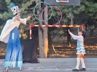 Este viernes se despide el ciclo de verano de Calle Cultural con circo y teatro en el Pocahullo