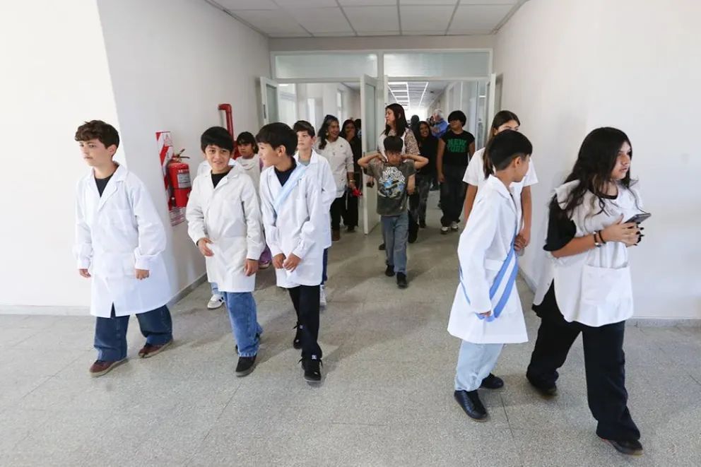 Inauguraron la nueva Escuela Primaria N° 153 en Junín de los Andes