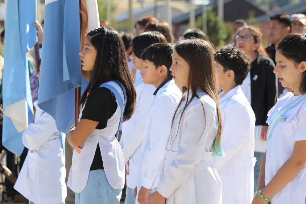 Inauguraron la nueva Escuela Primaria N° 153 en Junín de los Andes