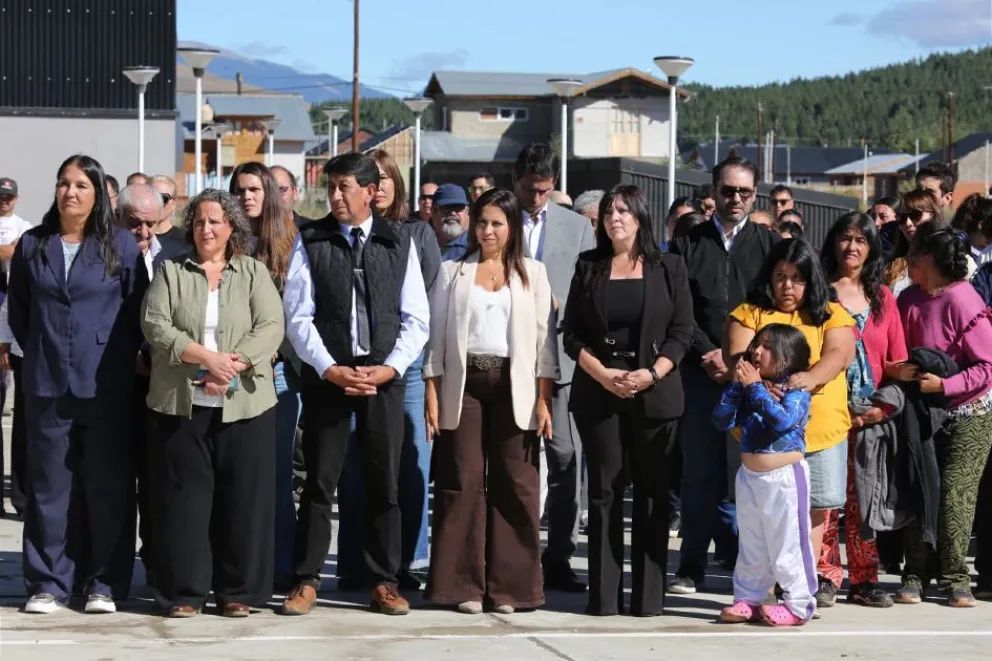 Inauguraron la nueva Escuela Primaria N° 153 en Junín de los Andes