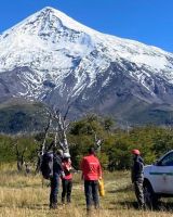 Evacuaron a un turista con mal de altura en el Volcán Lanín