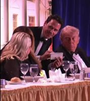 Evacuaron a Donald Trump y Melania tras un tiroteo en una cena de periodistas