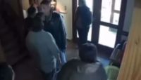 “Cuando intenté retirarme, Andrade se me abalanzó y me golpeó”: la versión de Roberto Sicilia sobre el incidente en el Concejo
