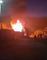 Voraz incendio destruye por completo dos viviendas en El Bolsón