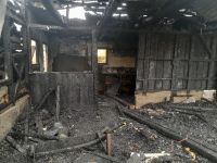 Pedido solidario para la familia Vázquez tras el incendio de su vivienda en Quilanlahue