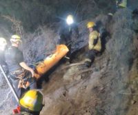 Rescate nocturno de una joven en la Vega Maipú
