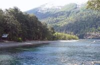 Encontraron el cuerpo sin vida de un hombre a orillas del río Curruhué