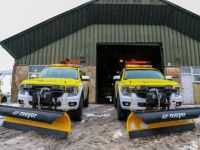 Vialidad Provincial incorporó dos nuevas camionetas para el despeje de nieve