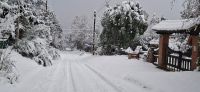 Suspendieron las clases del turno mañana en Villa La Angostura por las intensas nevadas
