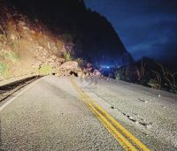 Corte total en la Ruta 40 por desprendimiento de rocas en el tramo Siete Lagos