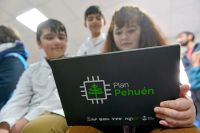 Se intensifica desde este viernes la entrega de tecnología a escuelas de toda la provincia