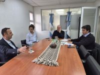 Nuevo convenio para agilizar los trámites del programa Neuquén Habita