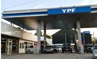 Detuvieron al conductor de una 4x4 que cargó combustible y huyó sin pagar
