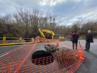 Trabajan para reparar el hundimiento de la Ruta Provincial 48