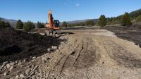 Buscan reutilizar barros cloacales para recuperar suelos degradados en Neuquén